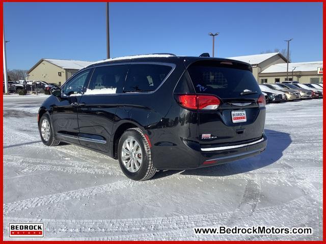 used 2018 Chrysler Pacifica car, priced at $15,899