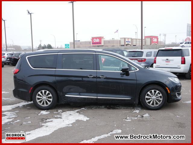 used 2018 Chrysler Pacifica car, priced at $15,499