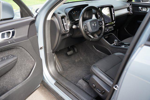 used 2020 Volvo XC40 car, priced at $17,199