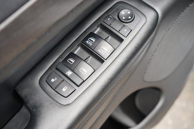 used 2017 Jeep Grand Cherokee car, priced at $13,799
