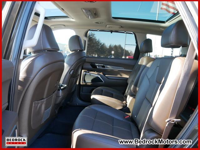 used 2022 Kia Telluride car, priced at $34,899