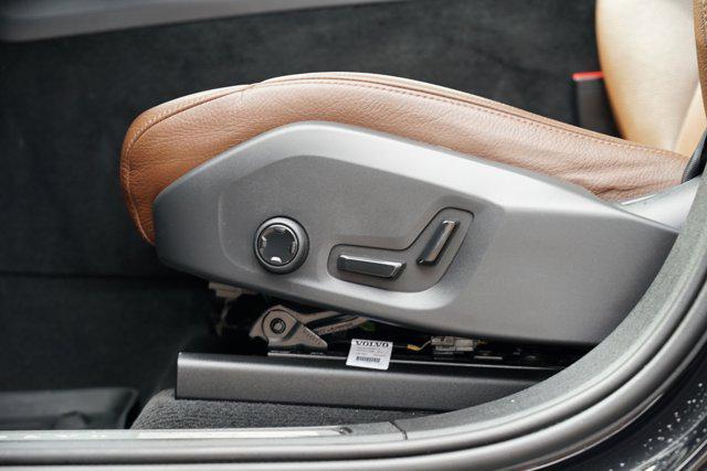 used 2018 Volvo XC60 car, priced at $19,899