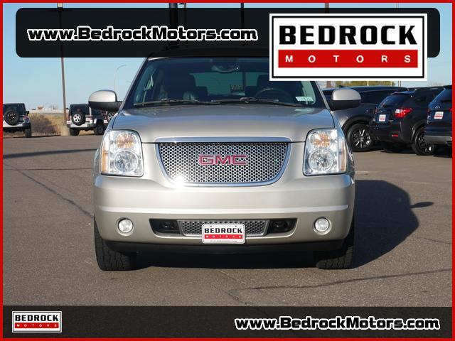 used 2013 GMC Yukon car, priced at $15,499