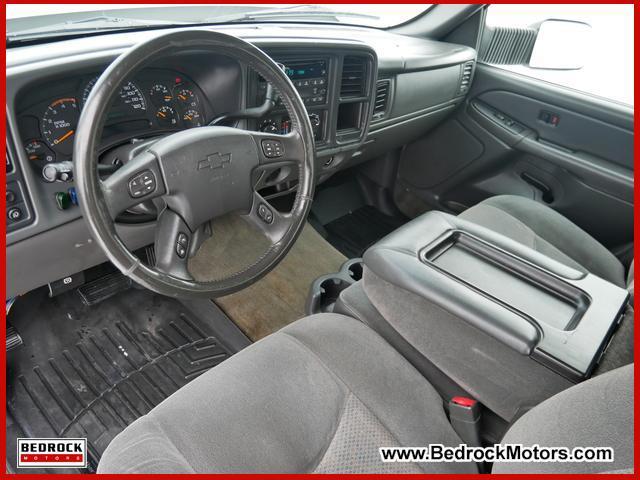 used 2005 Chevrolet Silverado 2500 car, priced at $9,899