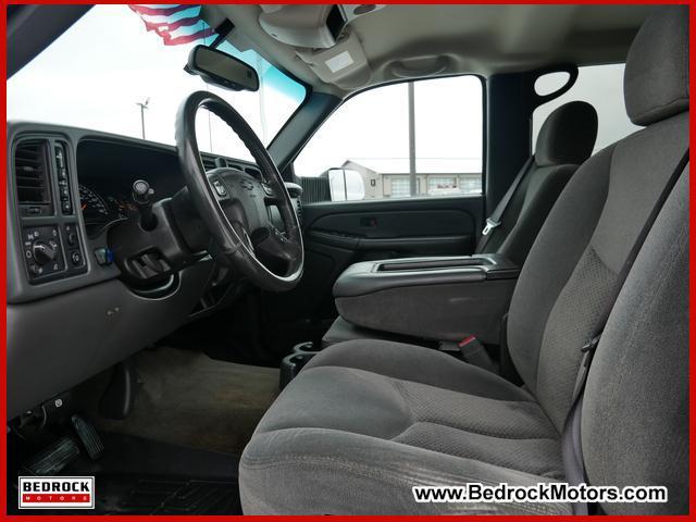 used 2005 Chevrolet Silverado 2500 car, priced at $9,899