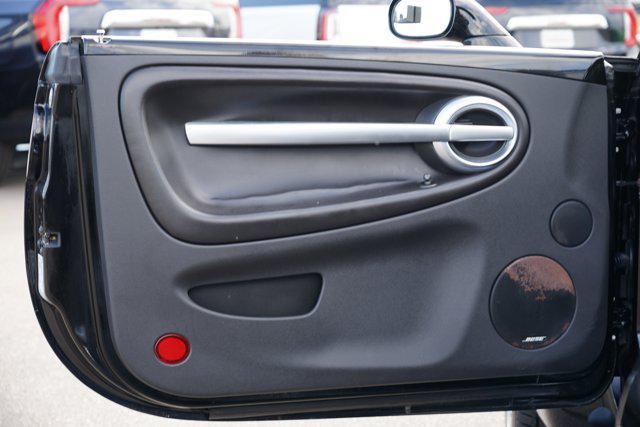 used 2006 Chevrolet SSR car, priced at $24,699