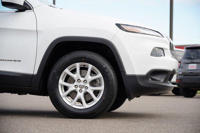 used 2015 Jeep Cherokee car, priced at $12,199