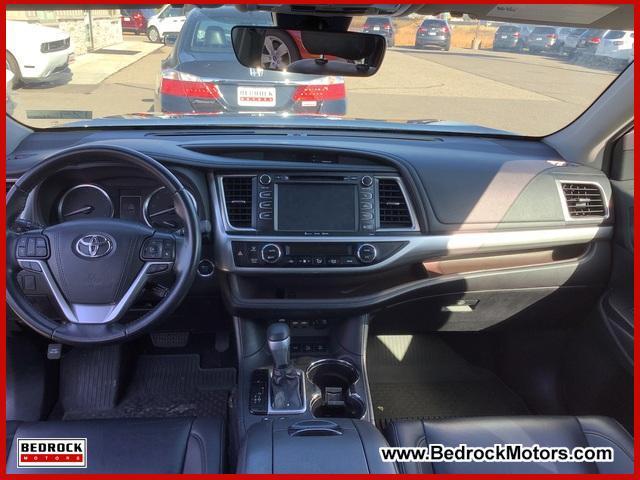 used 2019 Toyota Highlander car, priced at $29,599