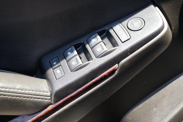 used 2019 GMC Yukon XL car, priced at $24,699