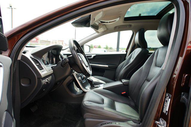 used 2016 Volvo XC60 car, priced at $15,399