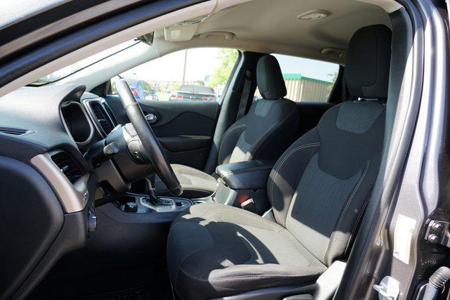 used 2016 Jeep Cherokee car, priced at $13,499