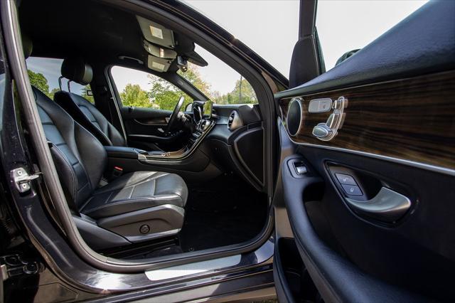 used 2020 Mercedes-Benz GLC 300 car, priced at $21,500
