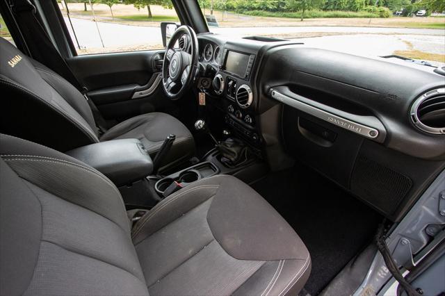 used 2015 Jeep Wrangler Unlimited car, priced at $16,900