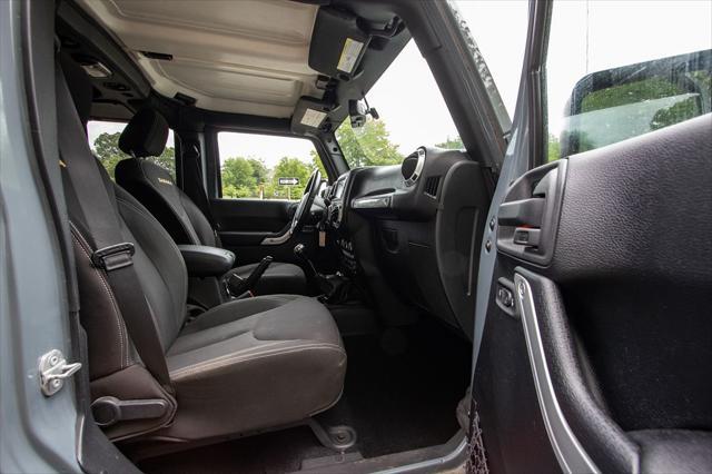 used 2015 Jeep Wrangler Unlimited car, priced at $16,900