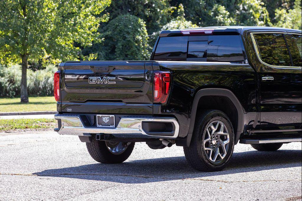used 2022 GMC Sierra 1500 car, priced at $38,900