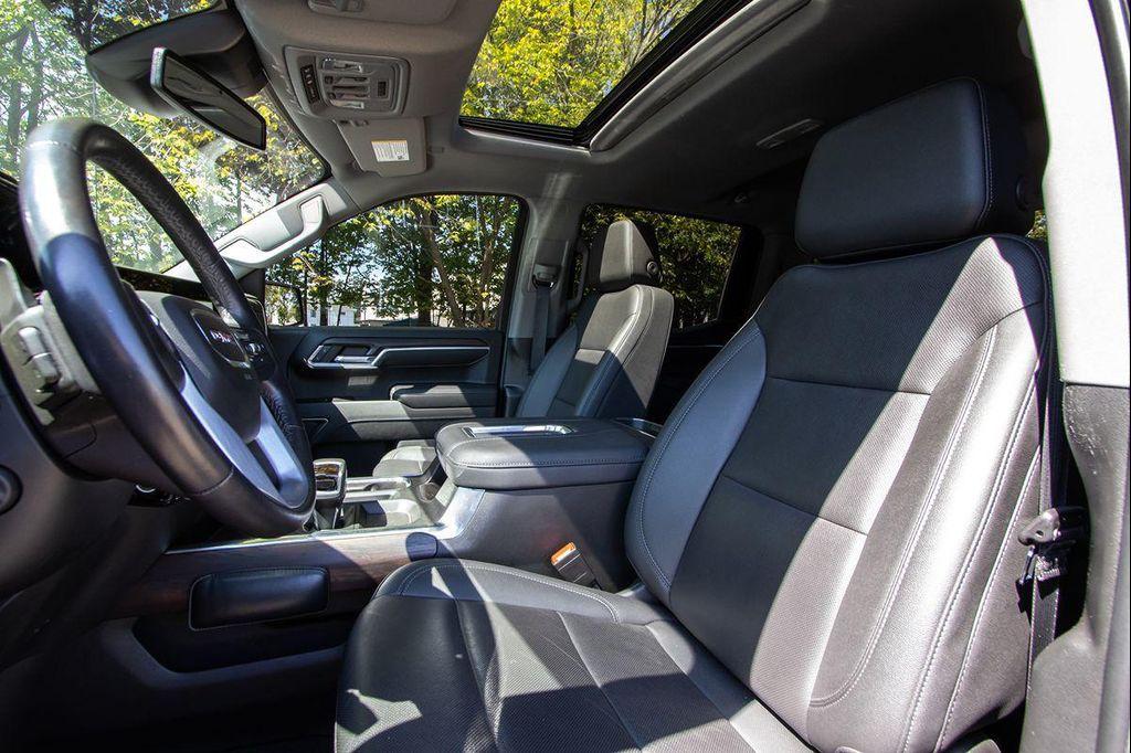 used 2022 GMC Sierra 1500 car, priced at $38,900