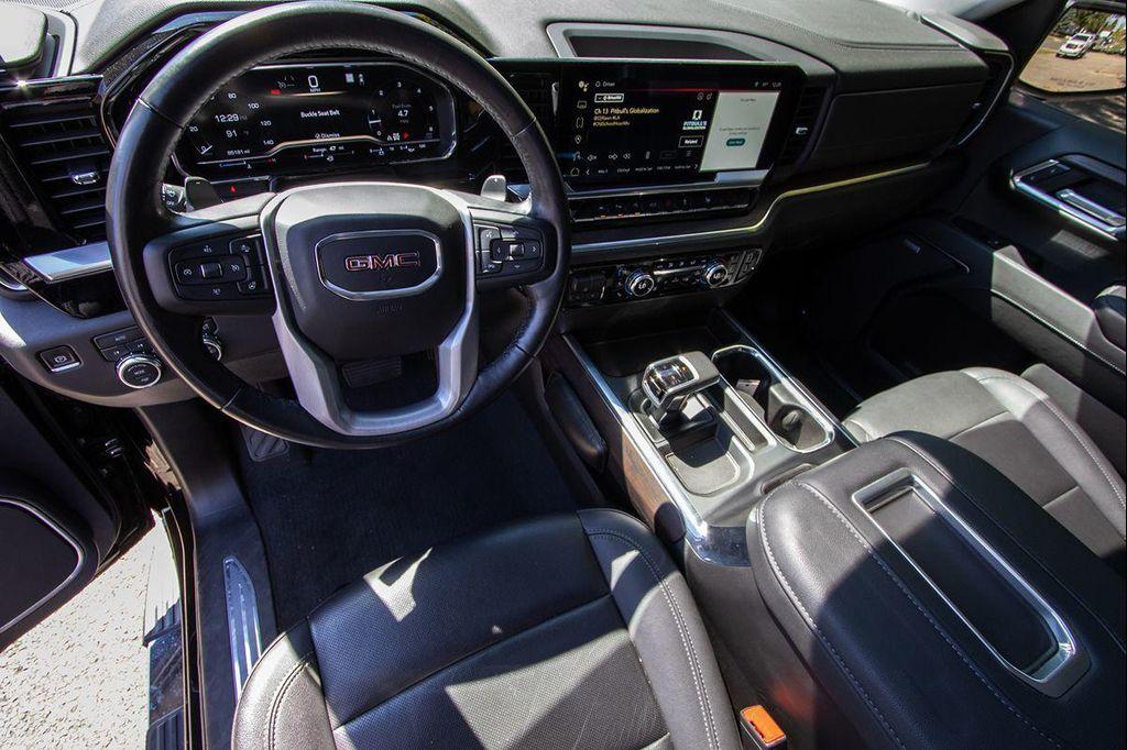 used 2022 GMC Sierra 1500 car, priced at $38,900