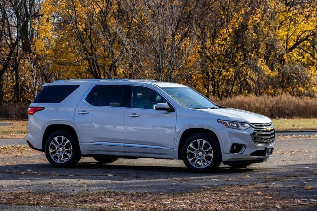 used 2020 Chevrolet Traverse car, priced at $22,900