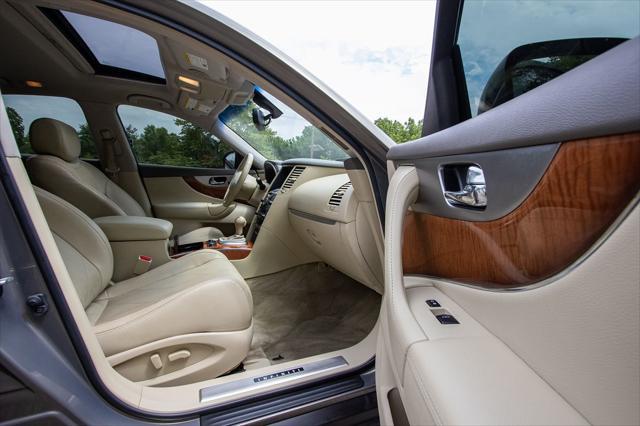 used 2015 INFINITI QX70 car, priced at $15,900