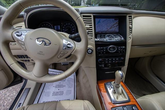 used 2015 INFINITI QX70 car, priced at $15,900