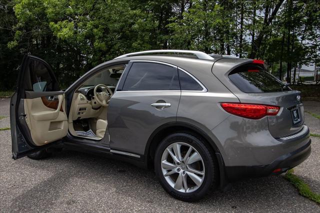used 2015 INFINITI QX70 car, priced at $15,900