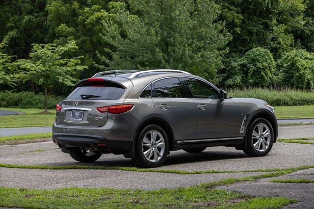 used 2015 INFINITI QX70 car, priced at $15,900