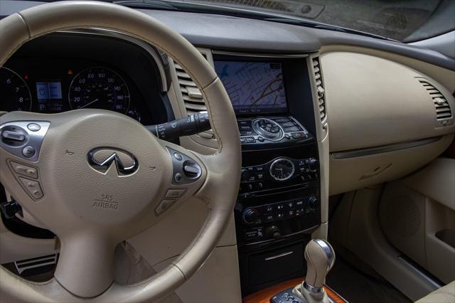 used 2015 INFINITI QX70 car, priced at $15,900