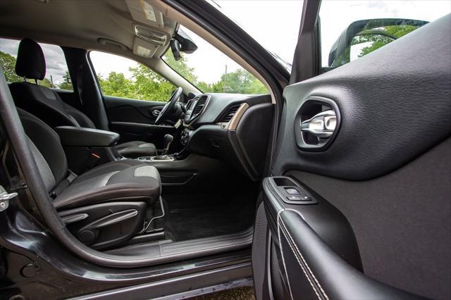 used 2014 Jeep Cherokee car, priced at $8,900