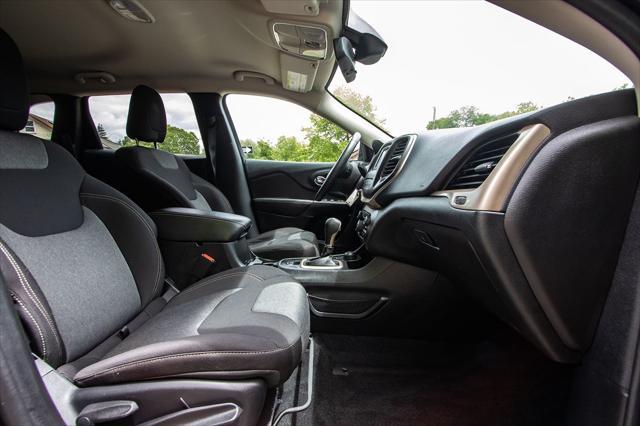 used 2014 Jeep Cherokee car, priced at $8,900