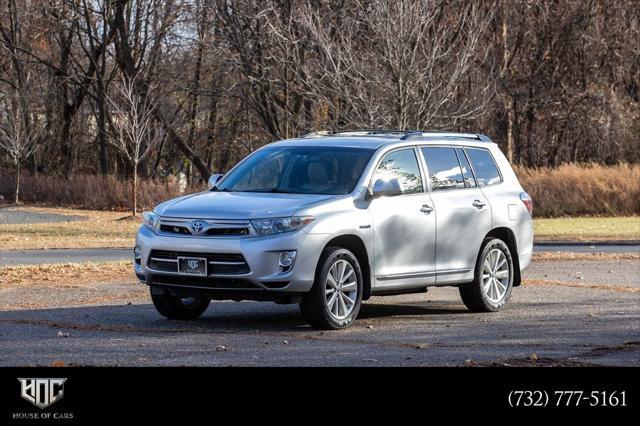 used 2013 Toyota Highlander Hybrid car, priced at $12,500