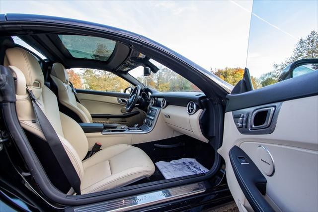 used 2018 Mercedes-Benz SLC 300 car, priced at $21,900