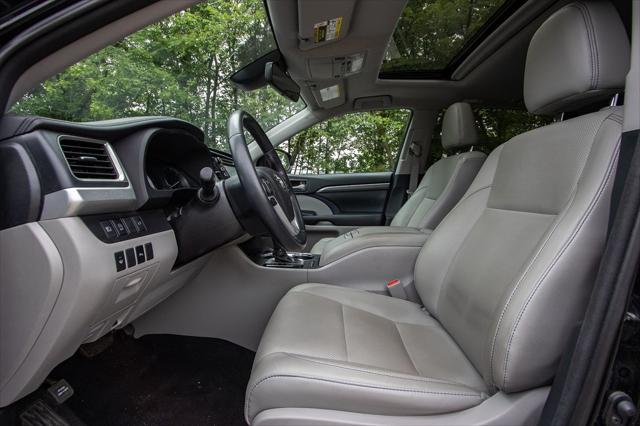 used 2018 Toyota Highlander car, priced at $25,900