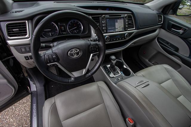 used 2018 Toyota Highlander car, priced at $25,900