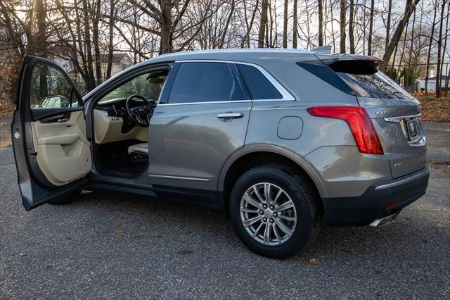 used 2018 Cadillac XT5 car, priced at $16,900