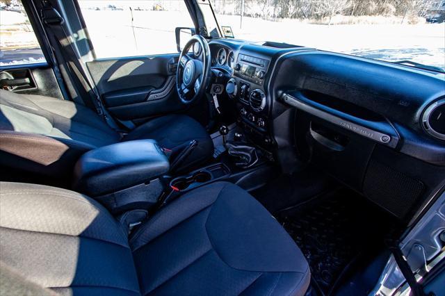 used 2015 Jeep Wrangler Unlimited car, priced at $15,900