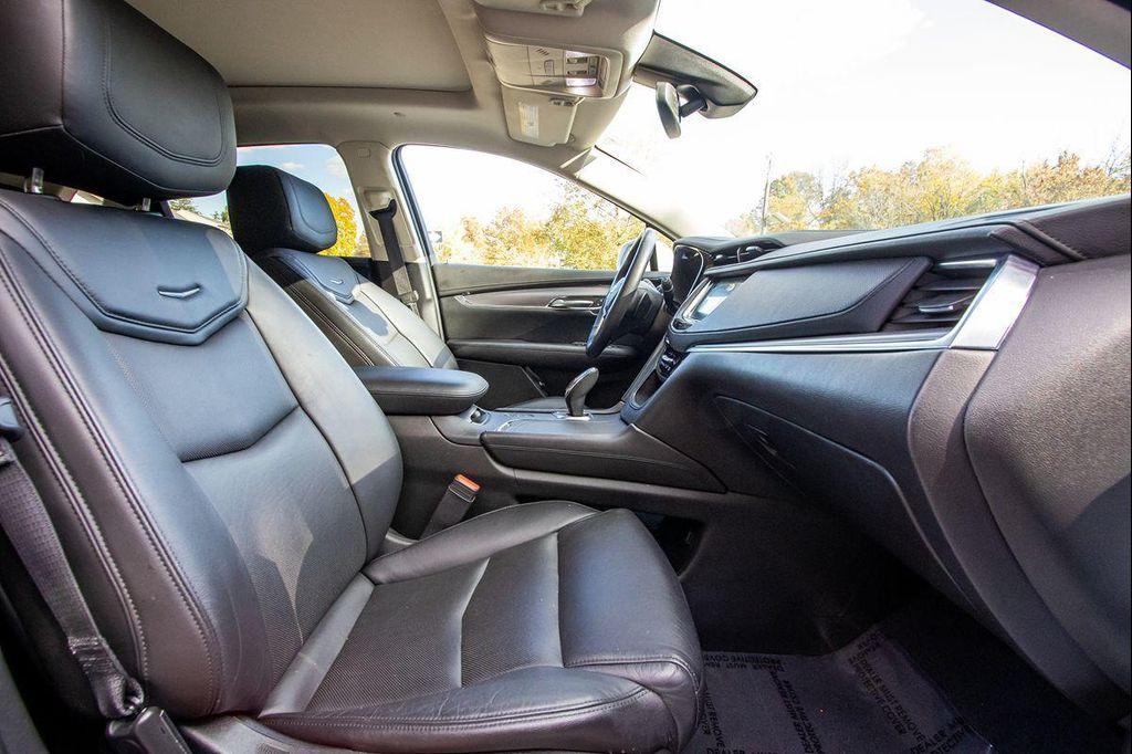 used 2017 Cadillac XT5 car, priced at $19,500