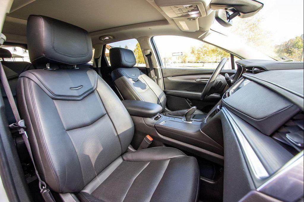 used 2017 Cadillac XT5 car, priced at $19,500