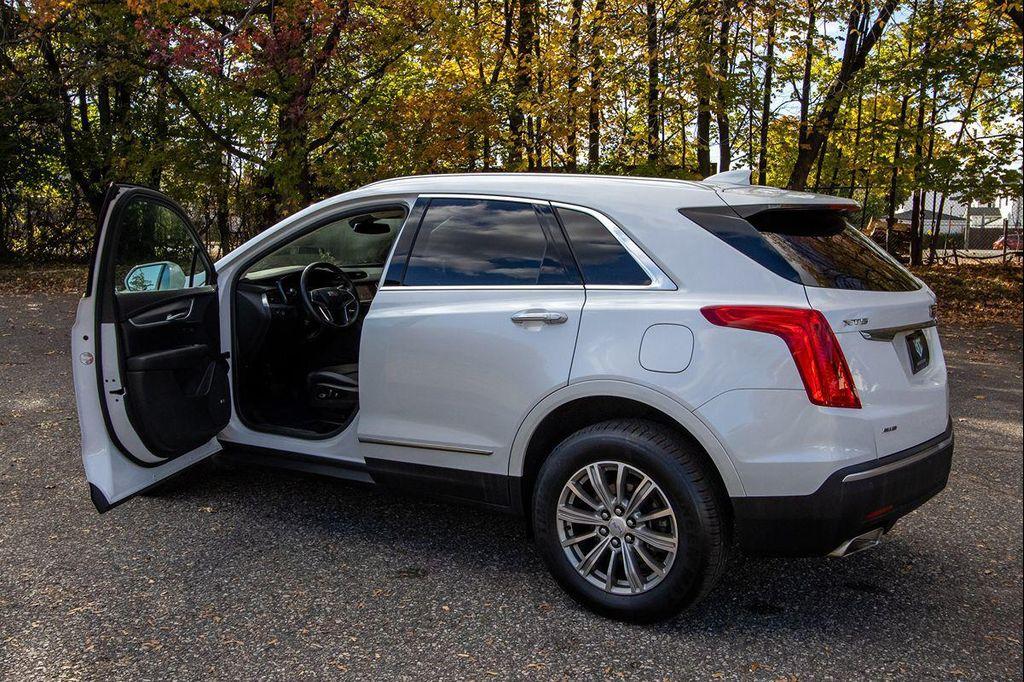 used 2017 Cadillac XT5 car, priced at $19,500