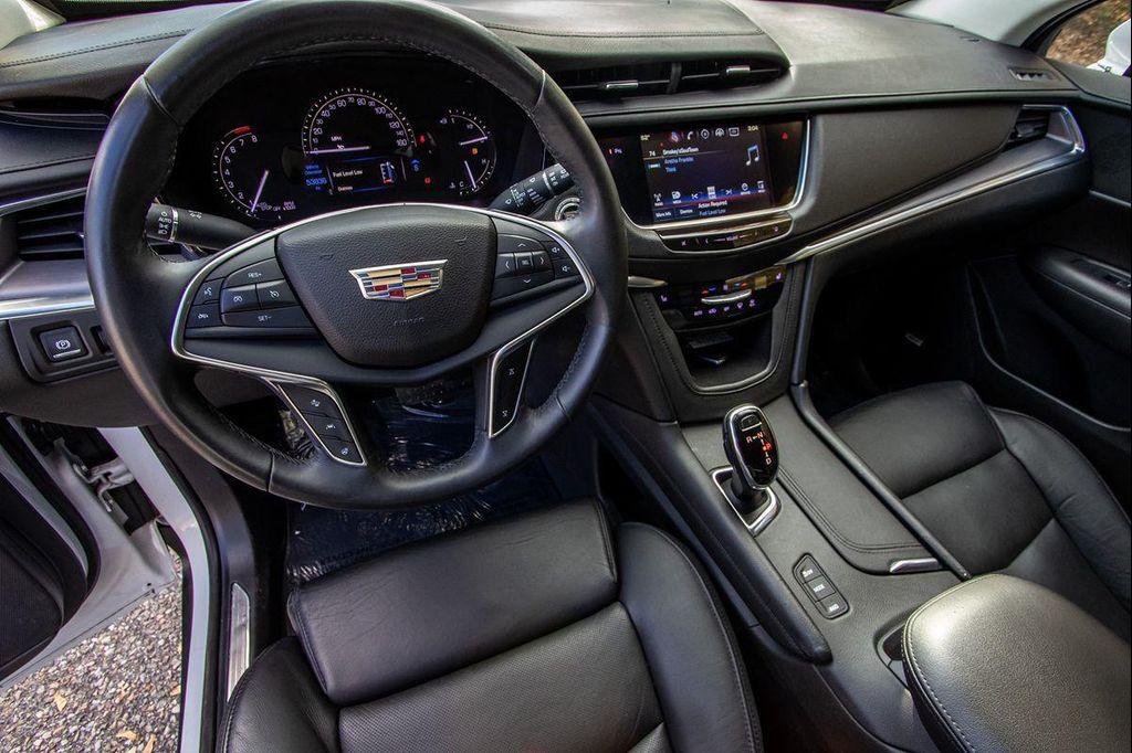 used 2017 Cadillac XT5 car, priced at $19,500