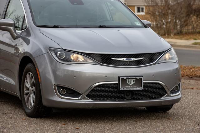 used 2019 Chrysler Pacifica car, priced at $11,500