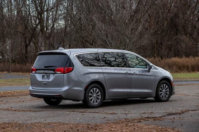 used 2019 Chrysler Pacifica car, priced at $11,500