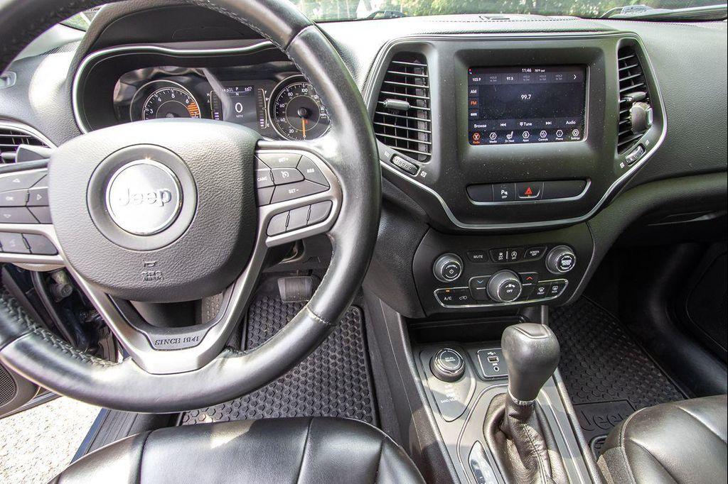 used 2019 Jeep Cherokee car, priced at $13,795