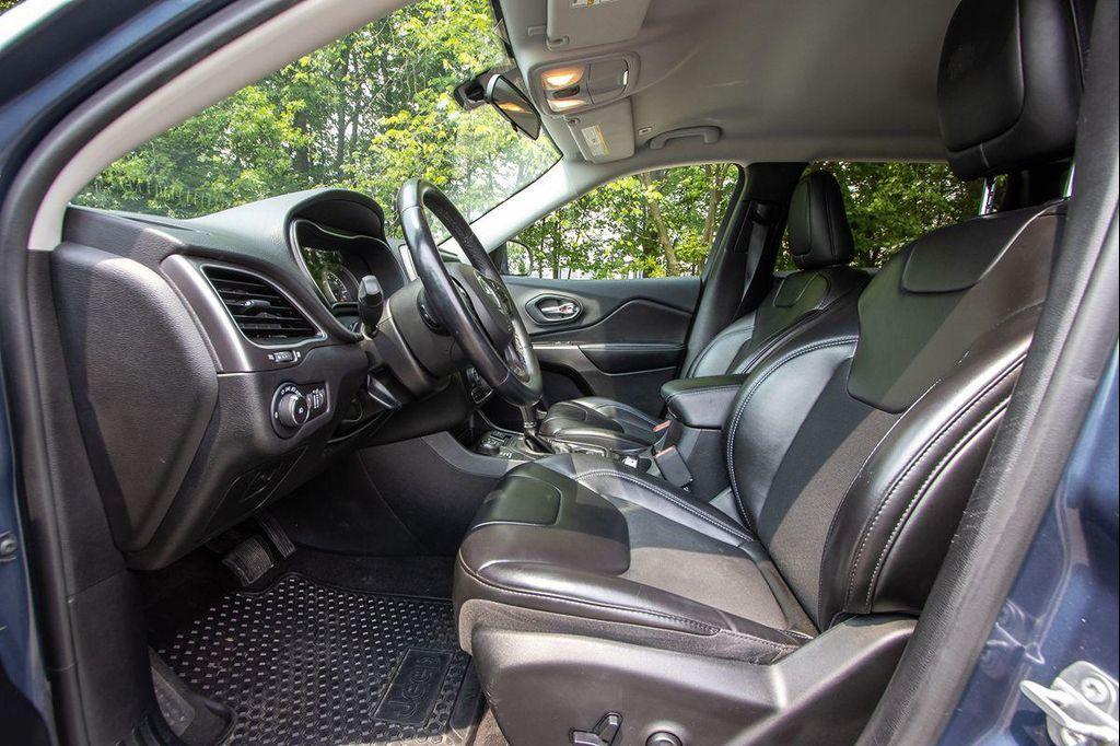 used 2019 Jeep Cherokee car, priced at $13,795
