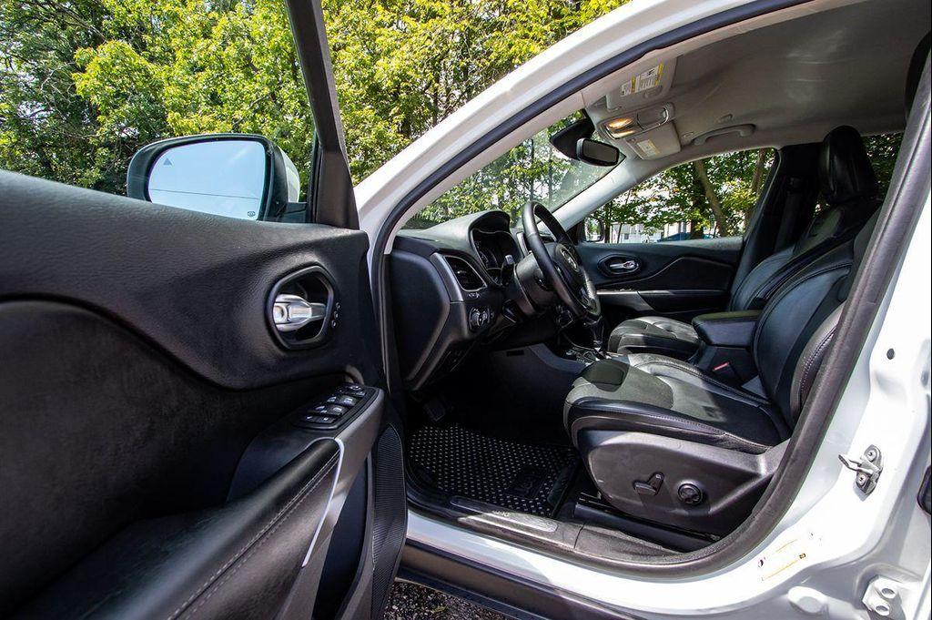 used 2019 Jeep Cherokee car, priced at $11,900