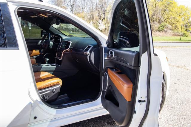 used 2015 Jeep Grand Cherokee car, priced at $28,900