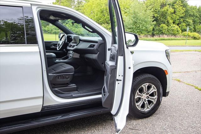used 2022 GMC Yukon XL car, priced at $34,900