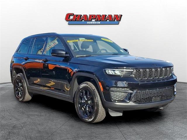 new 2024 Jeep Grand Cherokee car, priced at $36,560