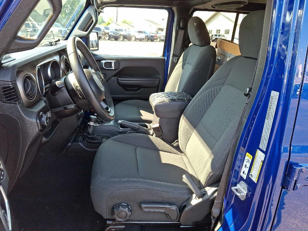used 2018 Jeep Wrangler Unlimited car, priced at $27,998