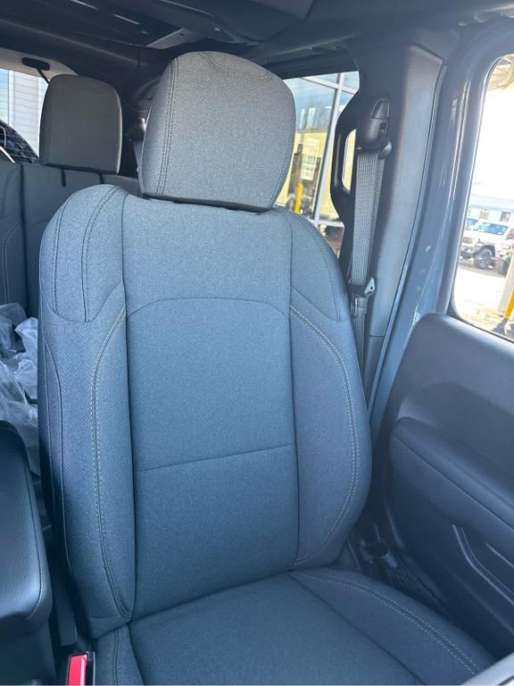 new 2025 Jeep Wrangler car, priced at $69,790