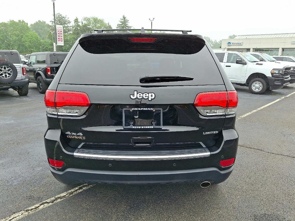 used 2018 Jeep Grand Cherokee car, priced at $17,998